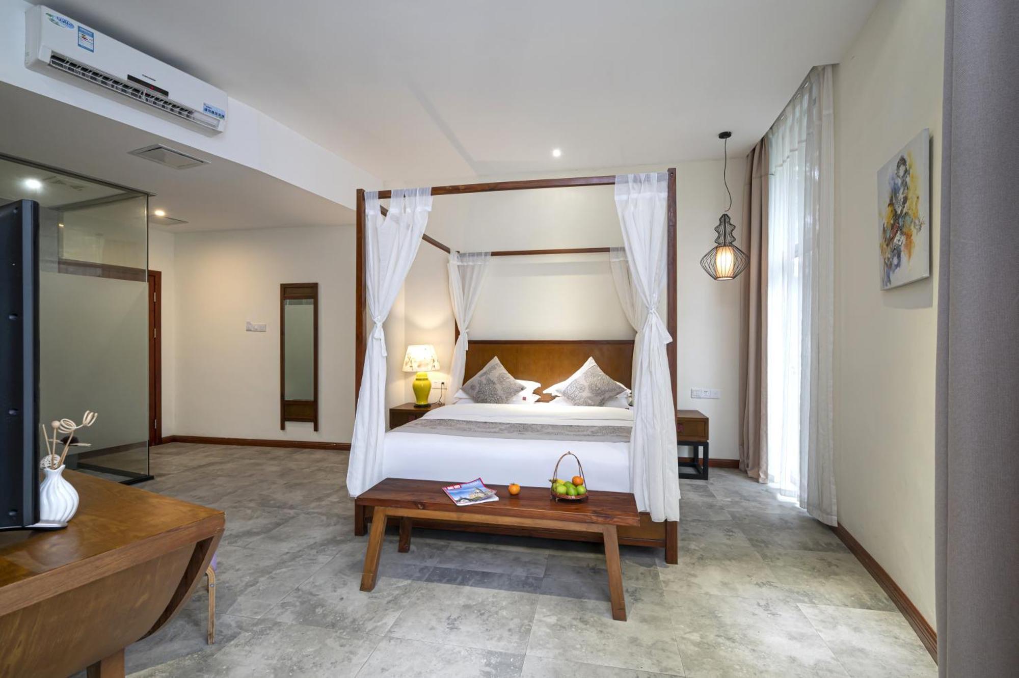 Guilin Crystal Crescent Moon Hotel Экстерьер фото